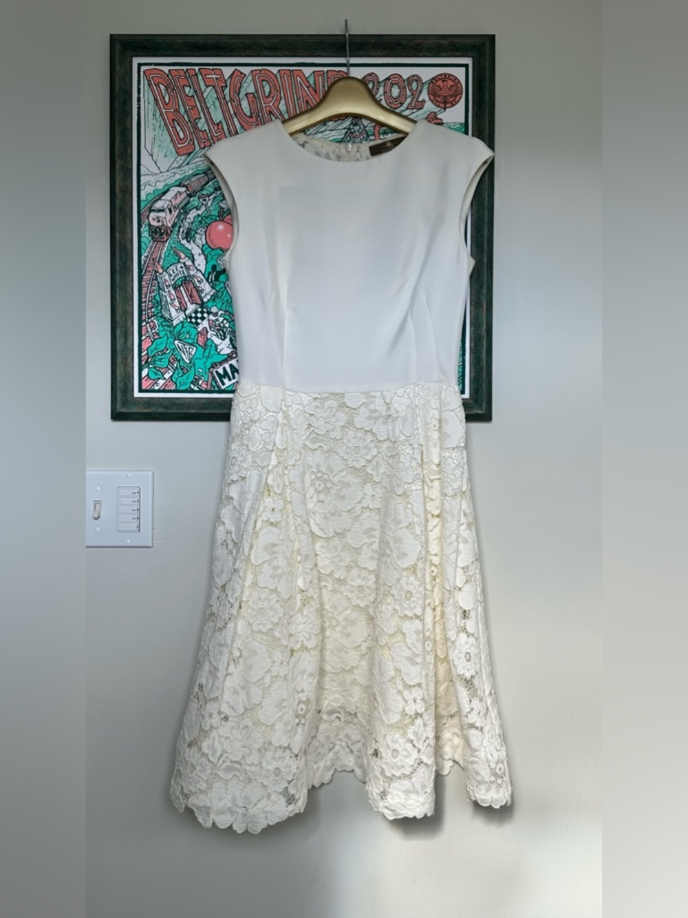 Off-White Ivory Designer Fit-and-Flare Dress Floral Lace – Sleeveless, Size XS